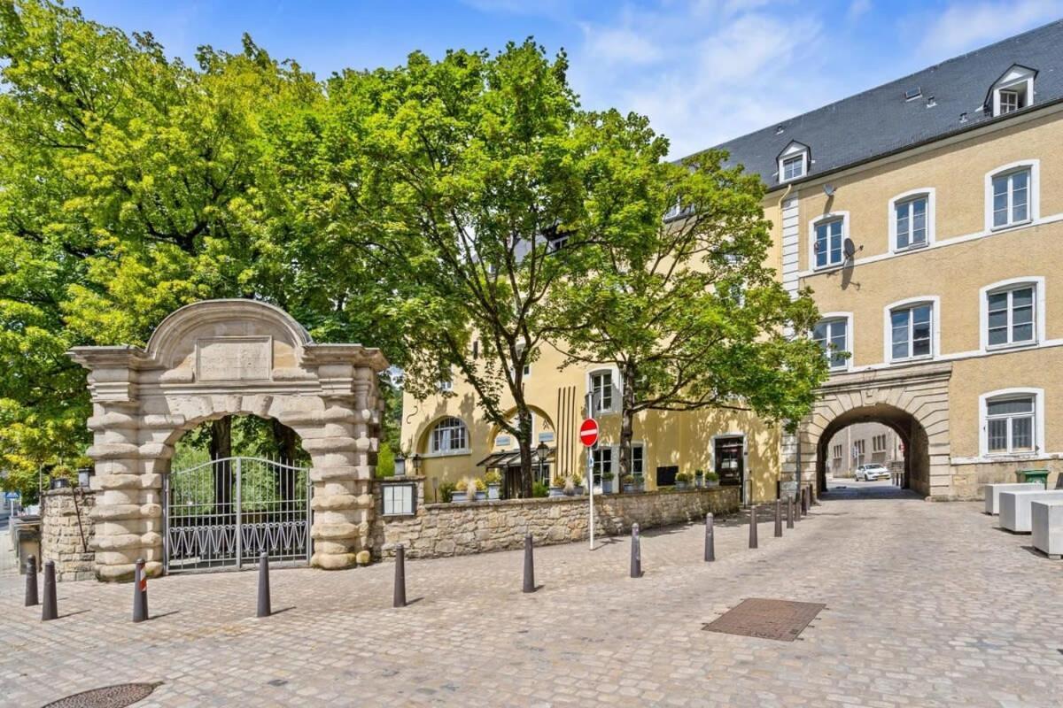 Ferienwohnung Luxurious 2Br Apt With Balcony In Luxemburg Exterior foto