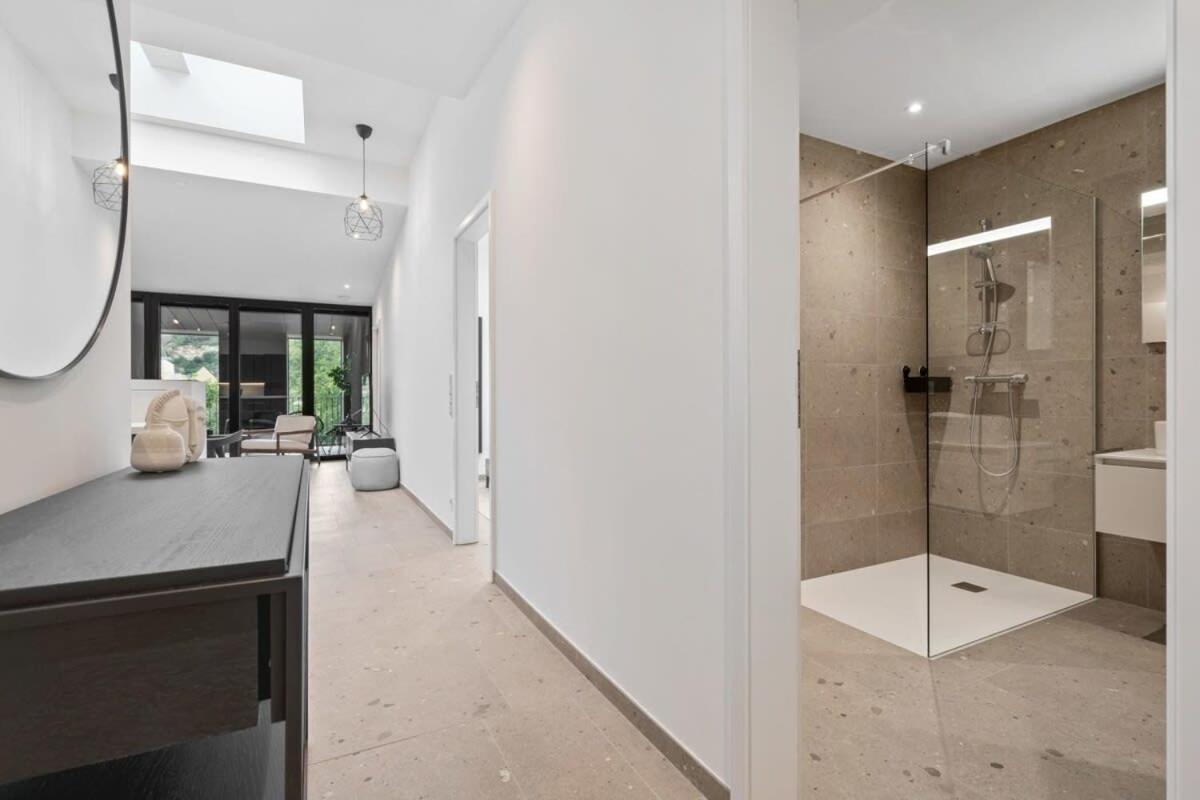 Ferienwohnung Luxurious 2Br Apt With Balcony In Luxemburg Exterior foto
