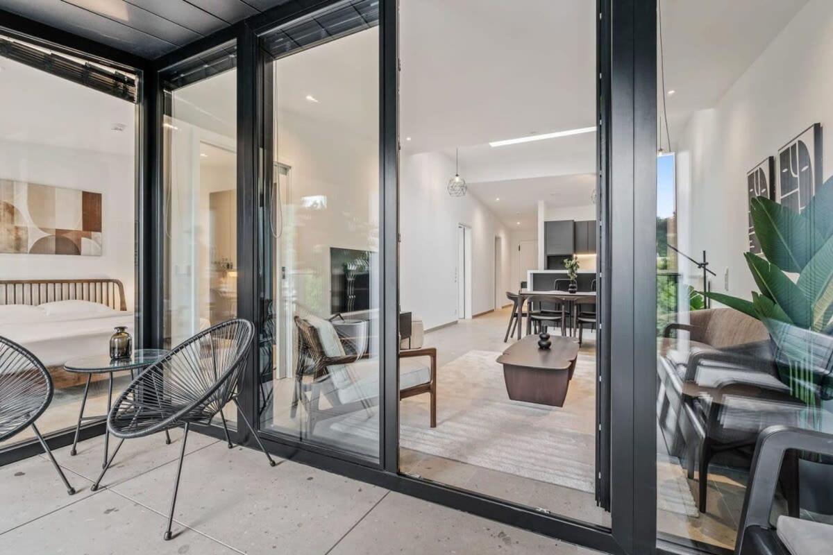 Ferienwohnung Luxurious 2Br Apt With Balcony In Luxemburg Exterior foto
