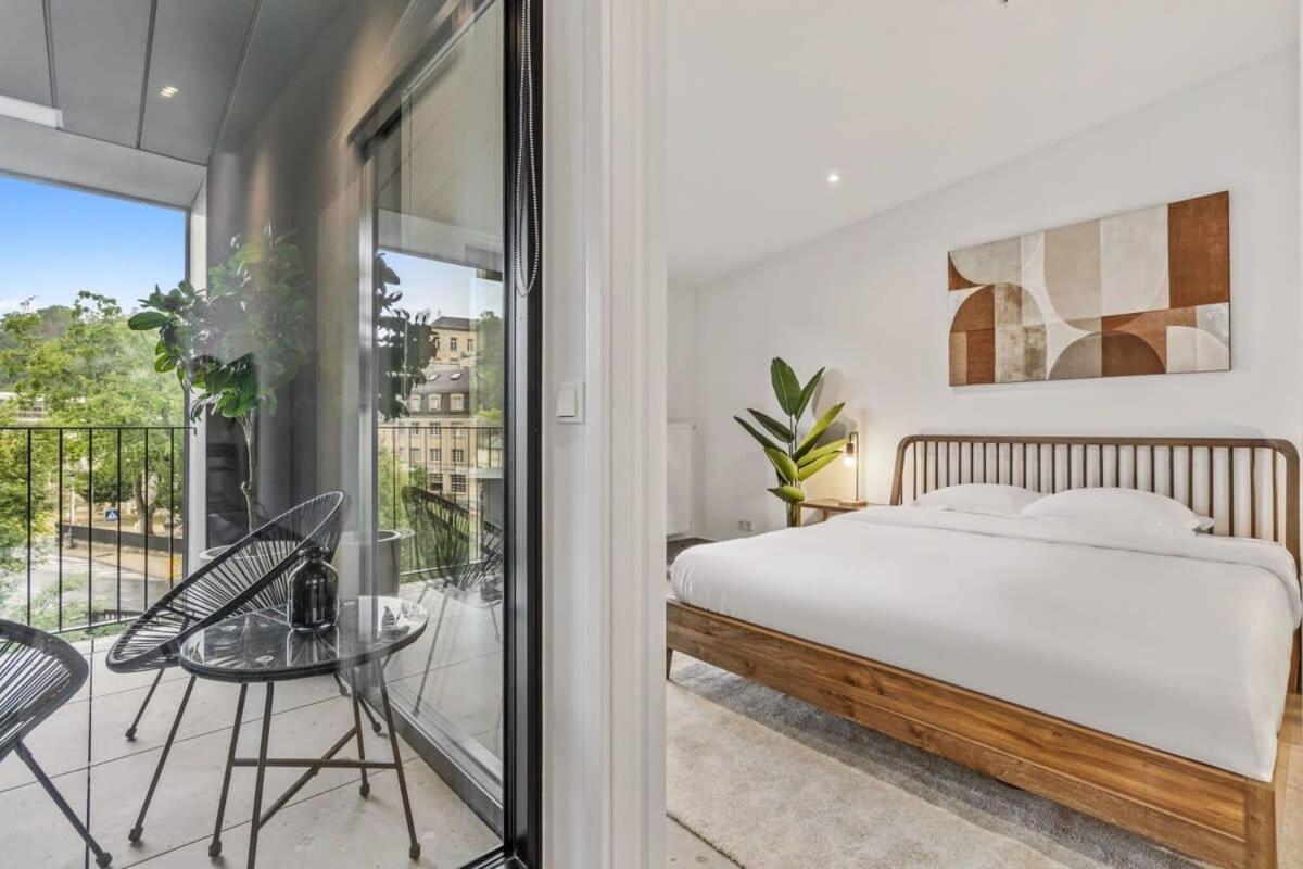 Ferienwohnung Luxurious 2Br Apt With Balcony In Luxemburg Exterior foto