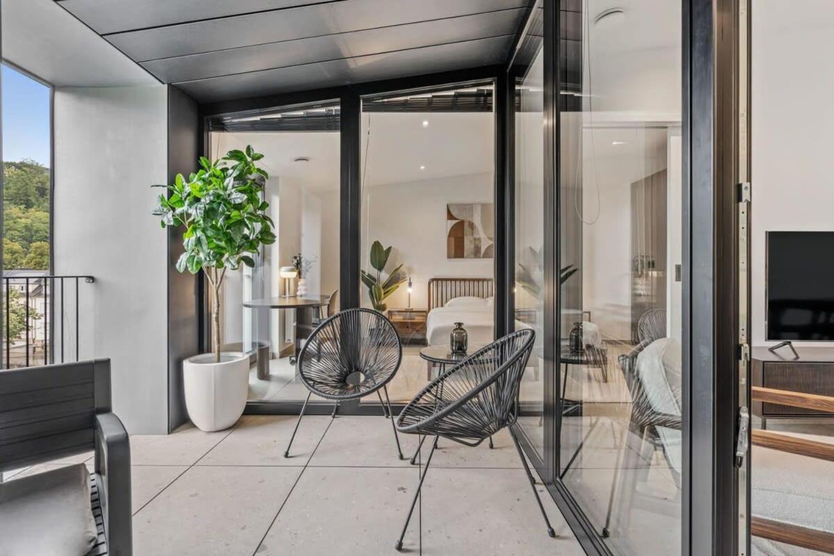 Ferienwohnung Luxurious 2Br Apt With Balcony In Luxemburg Exterior foto
